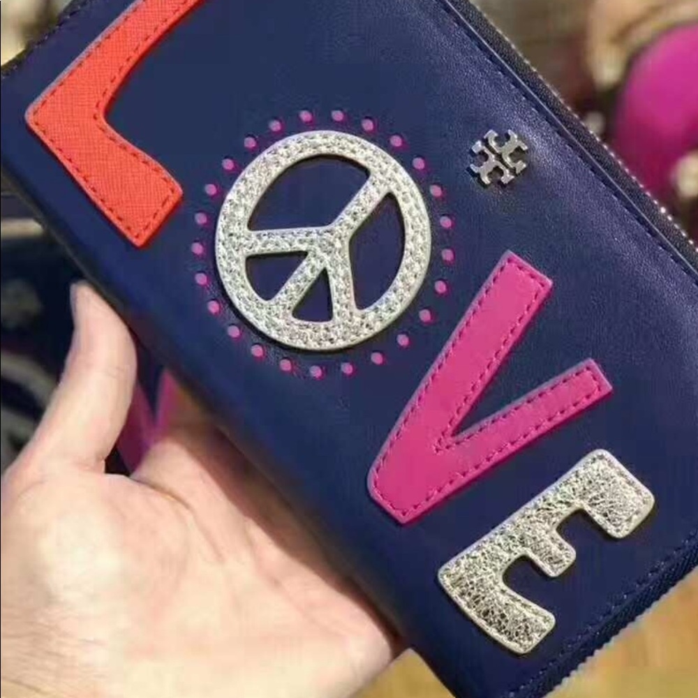 Tory Burch wallet